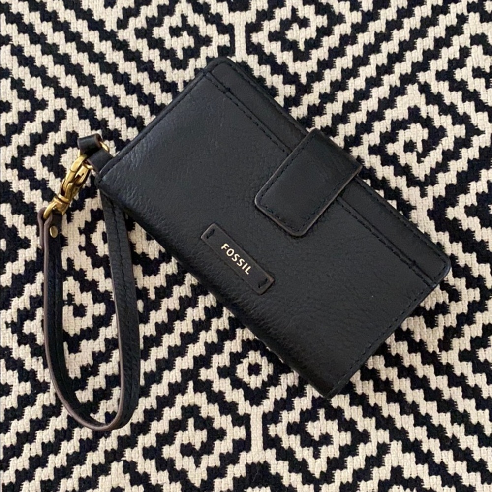 Fossil Leather Phone Wallet Wristlet